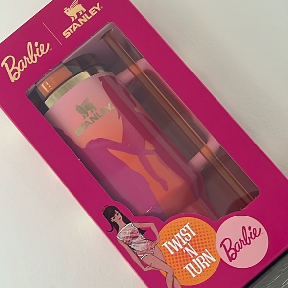 NEW Stanley BARBIE '60S TWIST 'N TURN
40 OZ QUENCHER - Picture 4 of 16